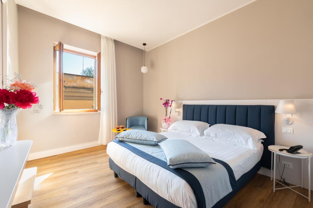 Hotel La Rovere Rome Bagian luar foto