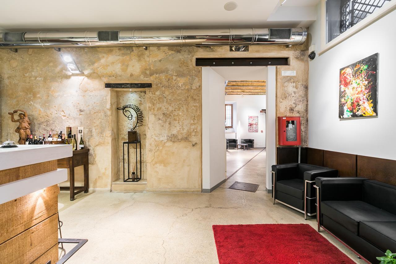 Hotel La Rovere Rome Bagian luar foto